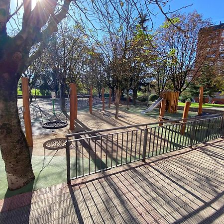 Piso Deluxe Centro Cerca Del Bec Apartment Barakaldo Bagian luar foto