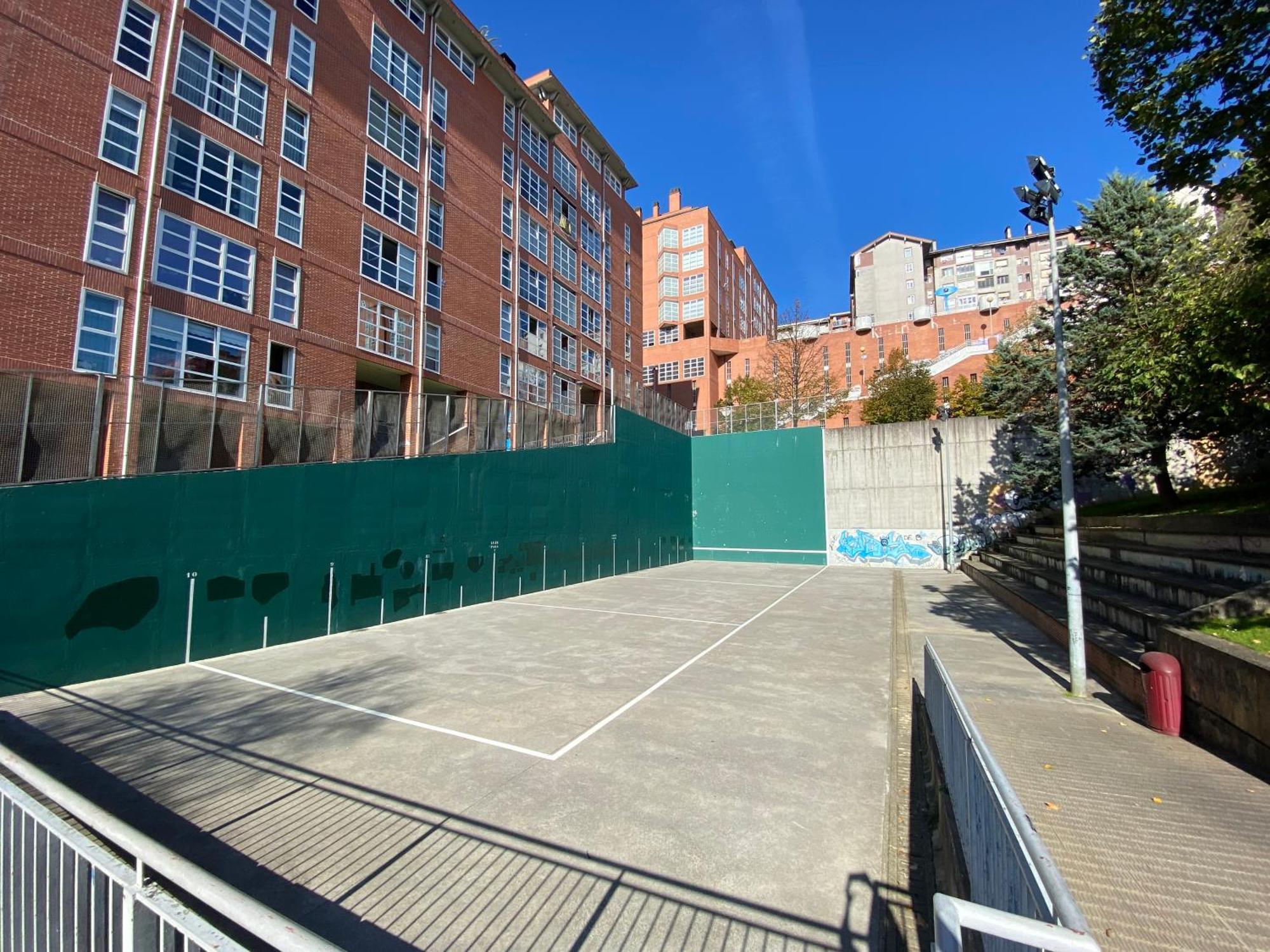 Piso Deluxe Centro Cerca Del Bec Apartment Barakaldo Bagian luar foto