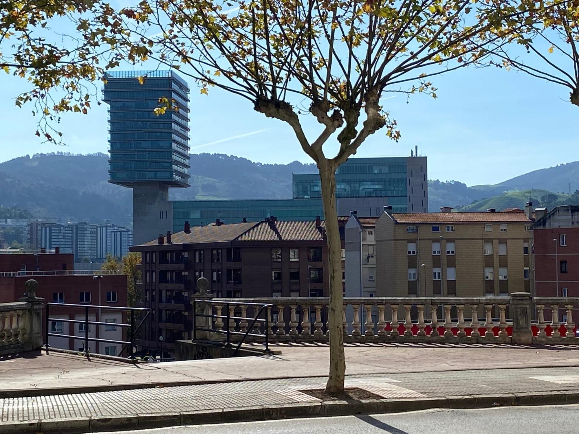 Piso Deluxe Centro Cerca Del Bec Apartment Barakaldo Bagian luar foto