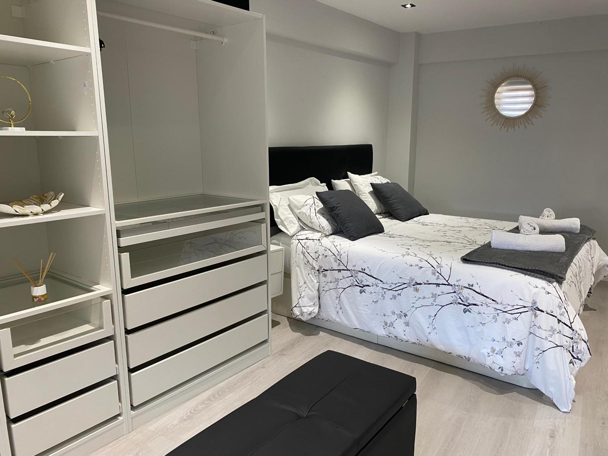 Piso Deluxe Centro Cerca Del Bec Apartment Barakaldo Bagian luar foto