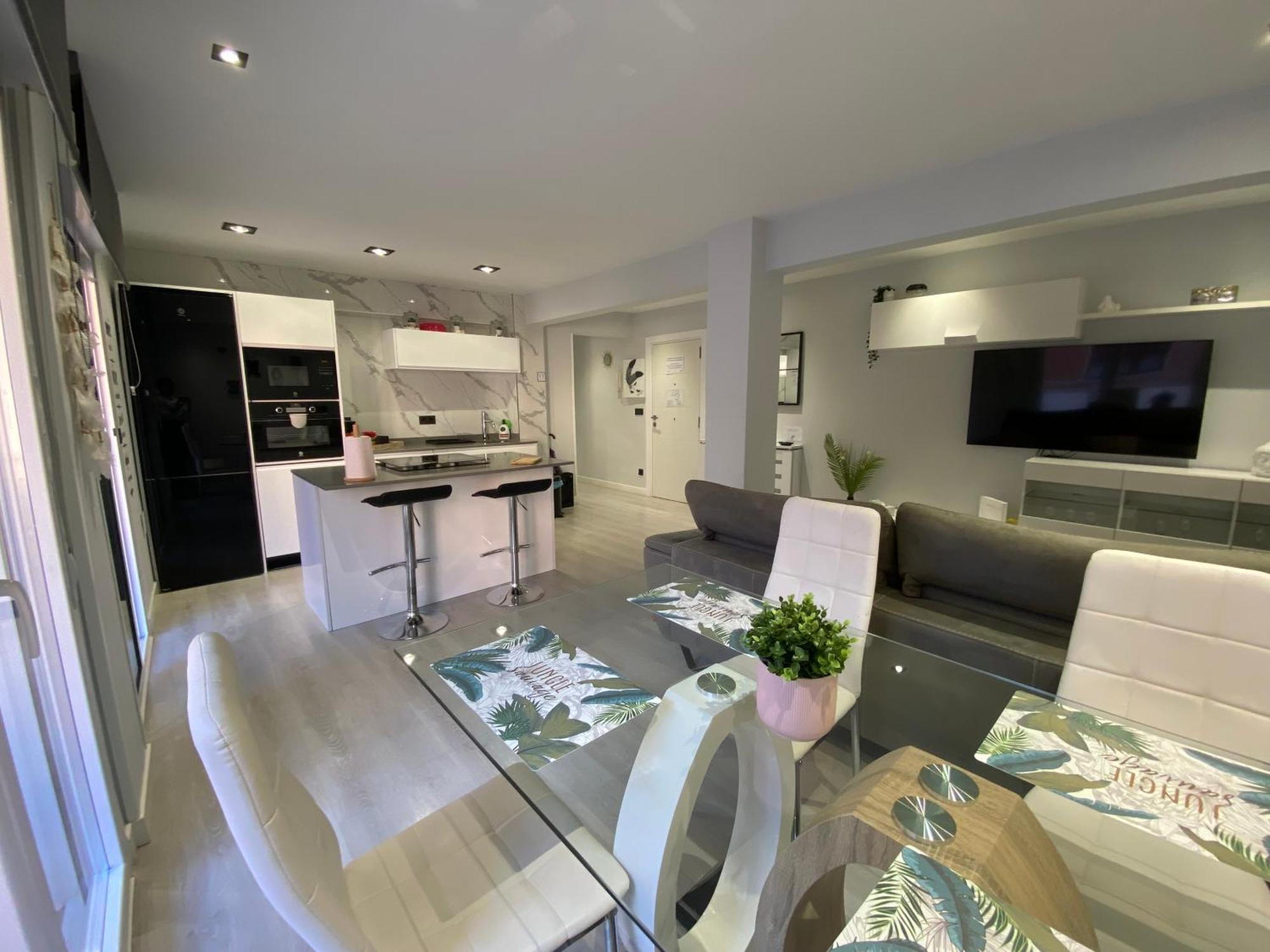 Piso Deluxe Centro Cerca Del Bec Apartment Barakaldo Bagian luar foto