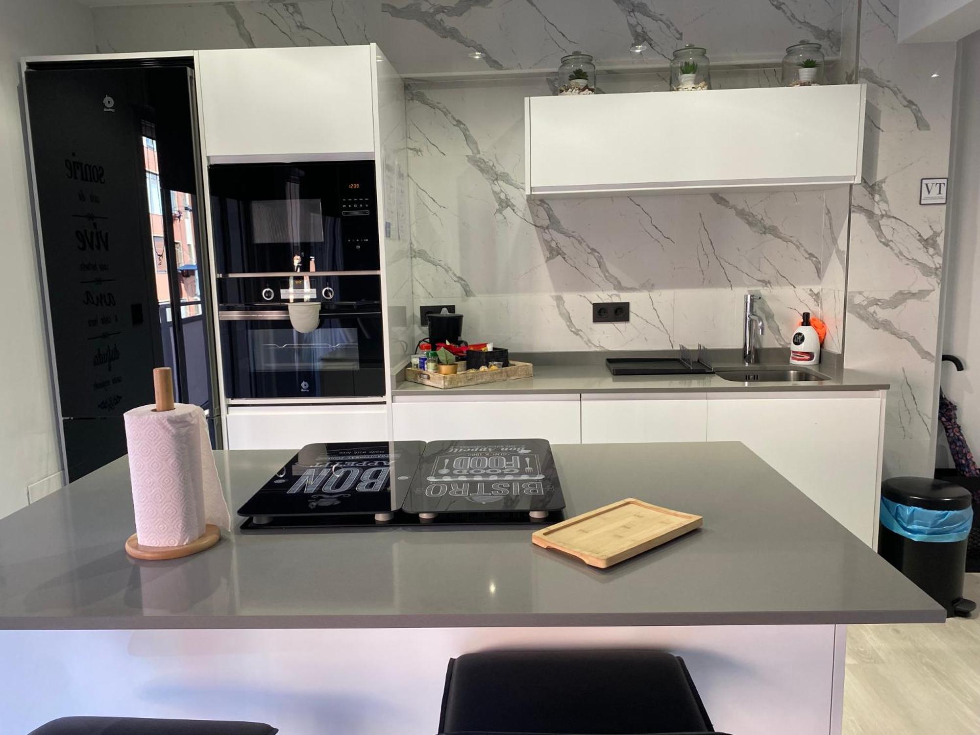 Piso Deluxe Centro Cerca Del Bec Apartment Barakaldo Bagian luar foto